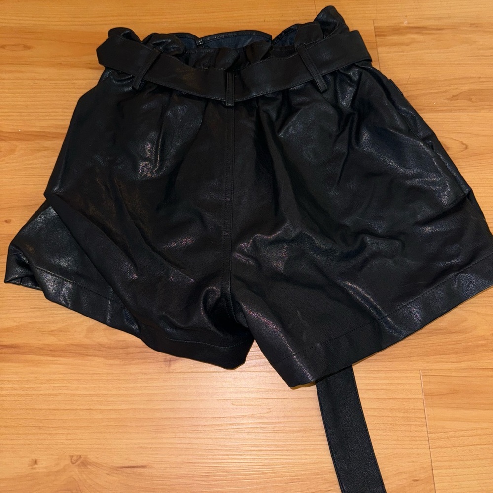 Shorts!! - Picture 2 of 3